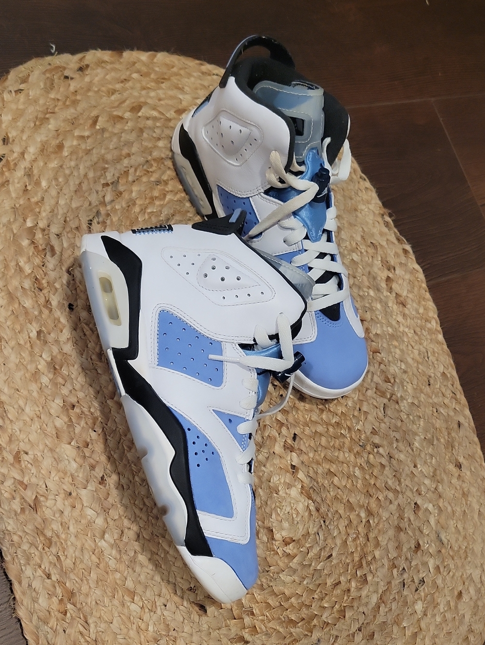 Jordan Kids Sneakers in White, Light Blue & Black